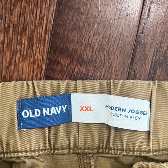 Old Navy Men's Khaki Drawstring Joggers - Picture 2 of 2
